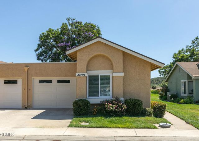 44159 Village 44, Camarillo