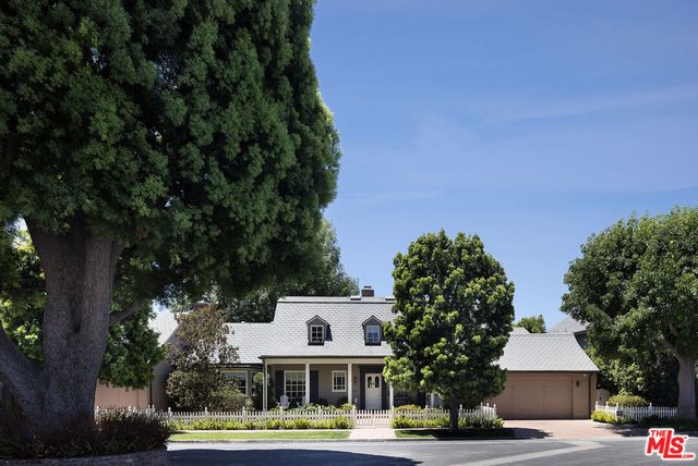 10030 Toluca Lake Avenue, Toluca Lake