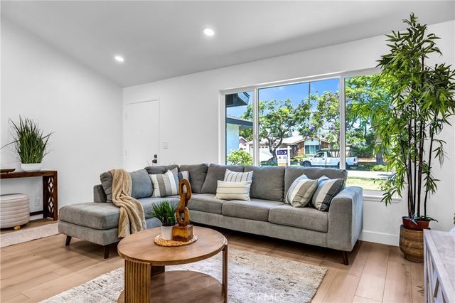 11610 Gonsalves, Cerritos