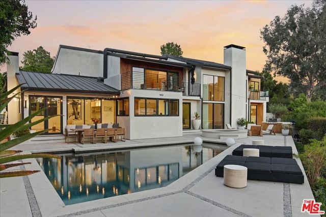 3319 Dona Lola Place, Los Angeles