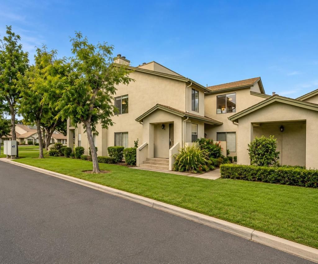 1635 W Swain Road, Stockton