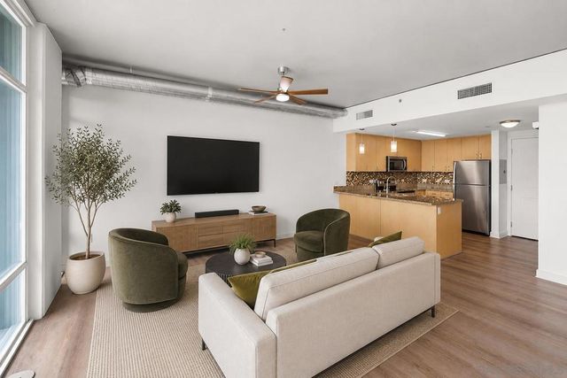 1080 Park Blvd # 913, San Diego