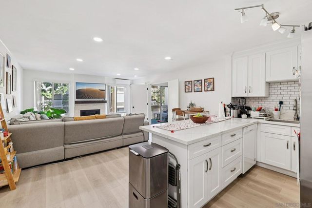 4600 Lamont St # 204, San Diego