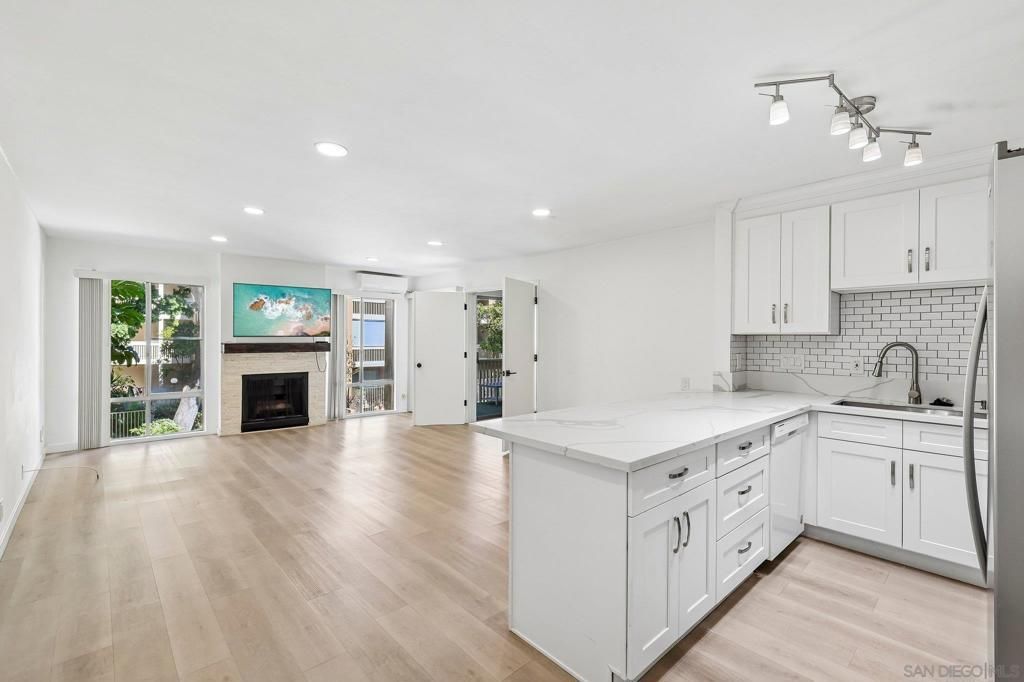 4600 Lamont St # 204, San Diego