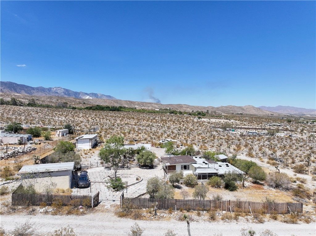 7594 Fairlane, Lucerne Valley