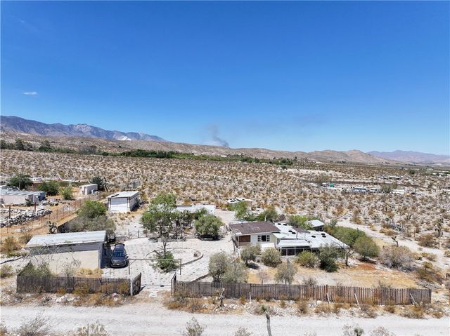 7594 Fairlane, Lucerne Valley