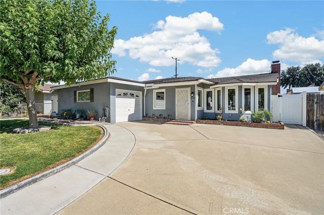 230 E Pioneer, Redlands