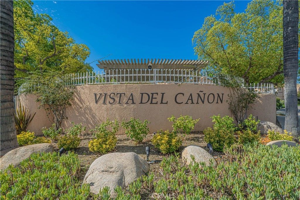 18834 Vista Del Canon # E, Newhall