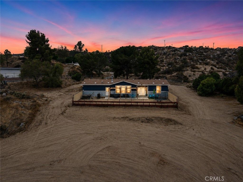 22701 Juniper Flats, Nuevo