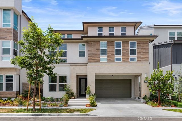 321 Burwood, Lake Forest