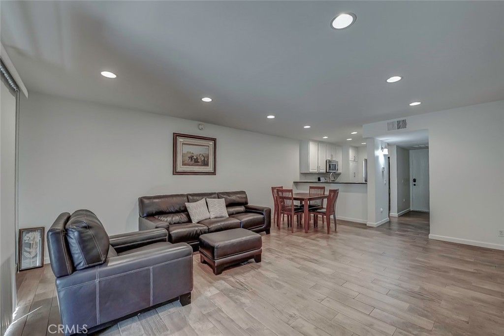 322 Orange Blossom, Irvine
