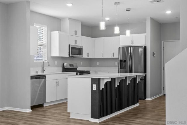 5223 Surfwalk Way # 111, San Diego