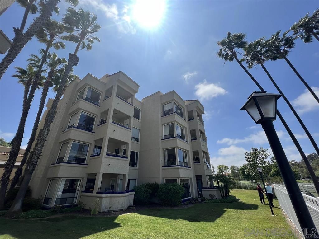 12122 Royal Birkdale # 205, San Diego