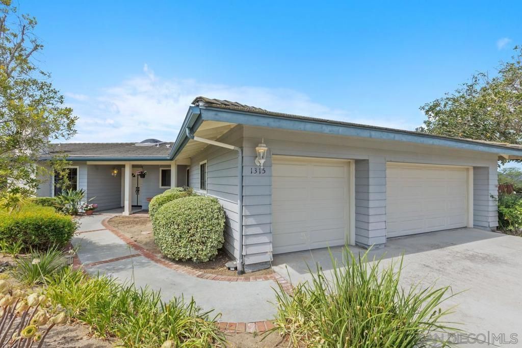 1315 Eagle Glen, Escondido