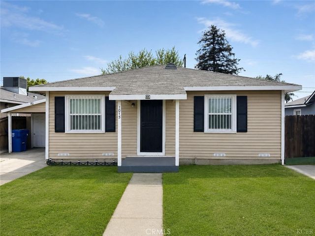 1015 Hall Avenue, Corcoran