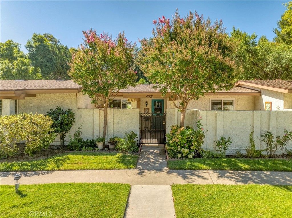 19368 Avenue Of The Oaks, Newhall