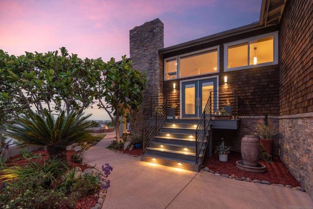 4922 Randall St, San Diego