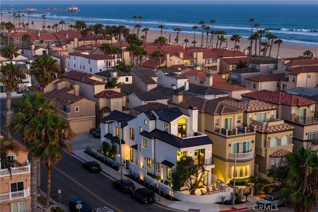 122 22nd Street, Huntington Beach