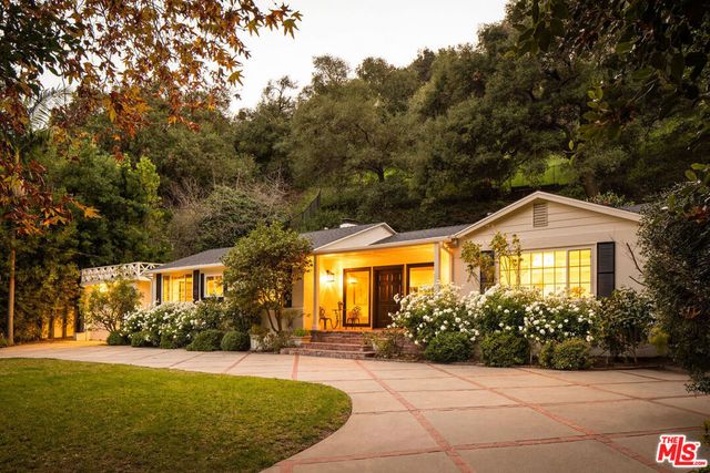 2533 Benedict Canyon Drive, Beverly Hills