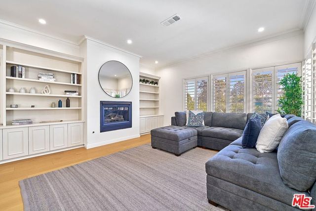 749 S Citrus Avenue, Los Angeles