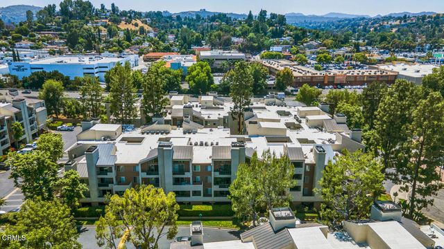 5500 Owensmouth Avenue # 104, Los Angeles