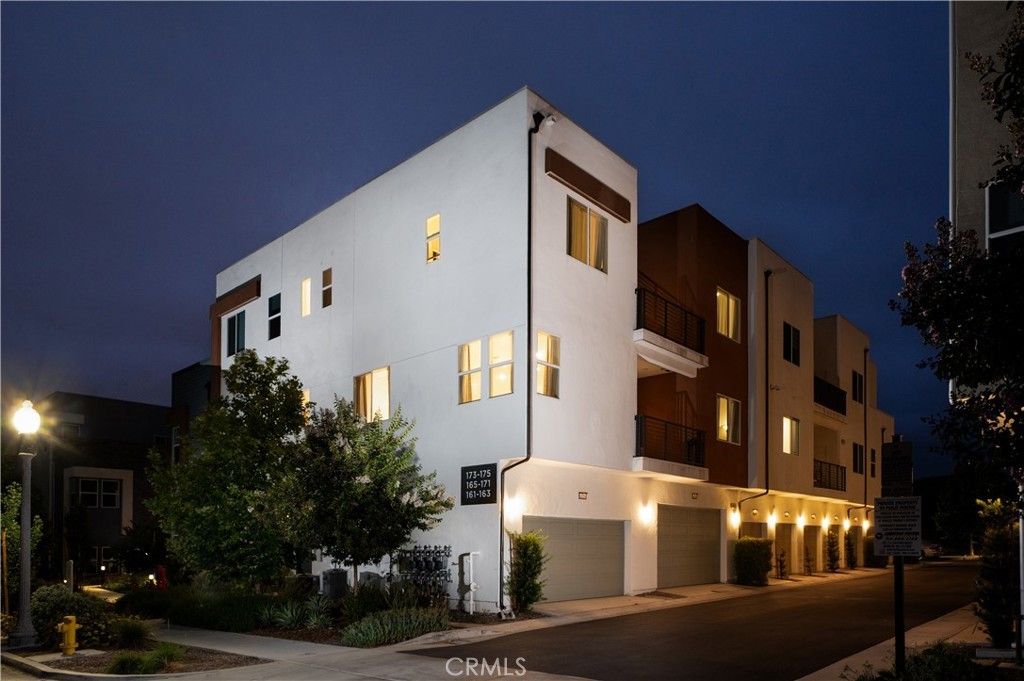 175 Sash, Irvine