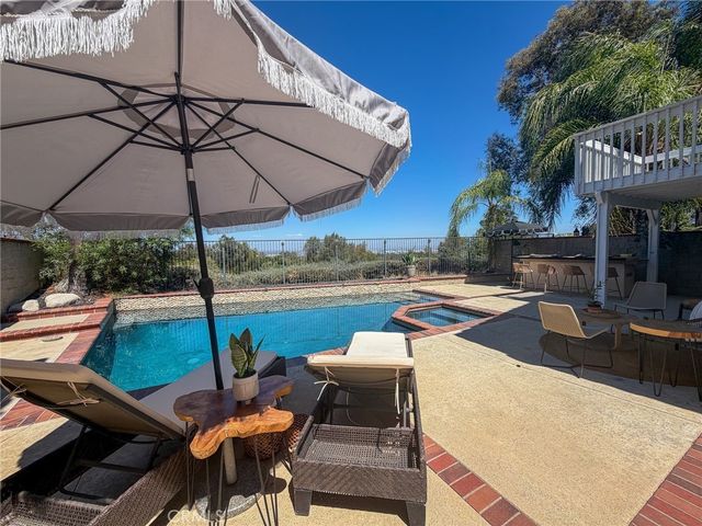 15657 Ladera Vista, Chino Hills
