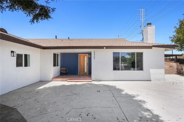 23701 Califa, Los Angeles