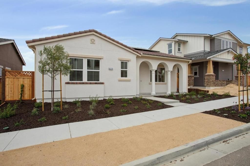 623 Santa Lucia Way, Marina