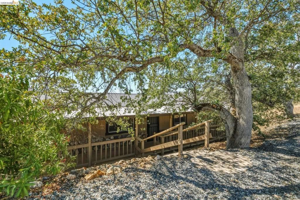 2481 Stoney Court, La Grange