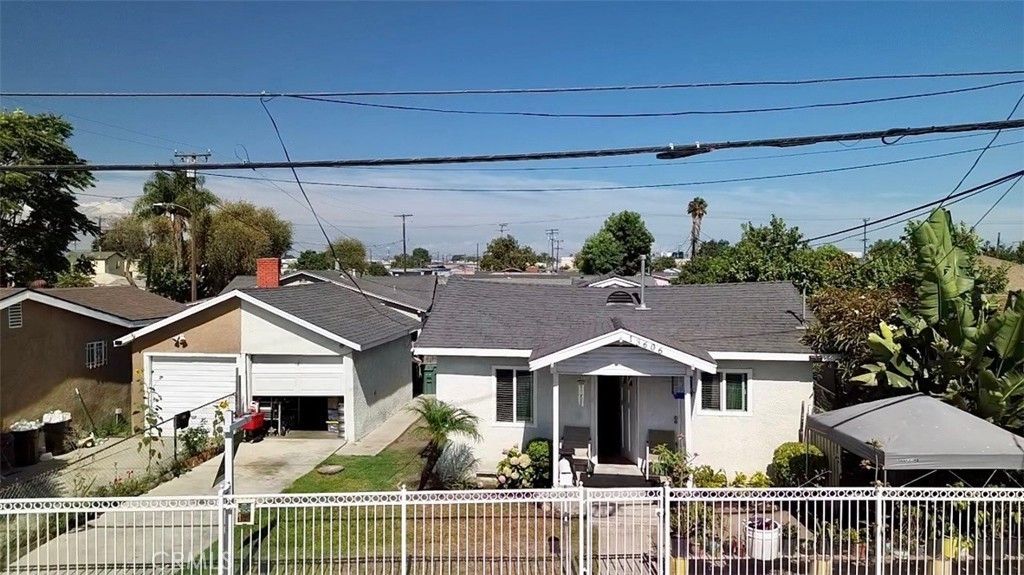13606 S Largo Avenue, Compton