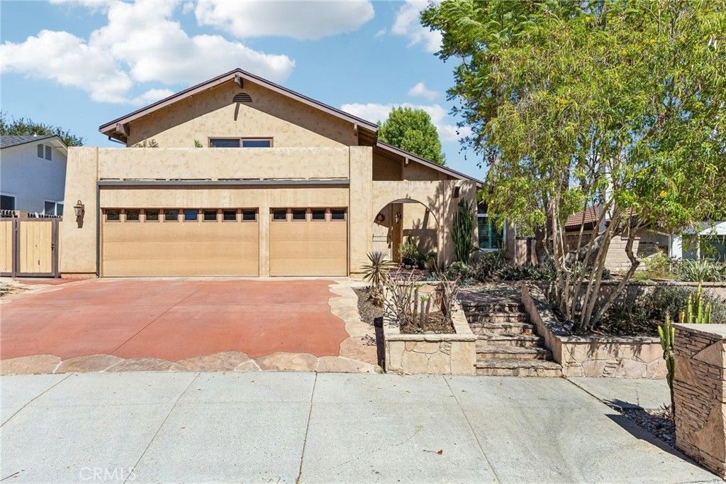 42 Kanan Road, Oak Park