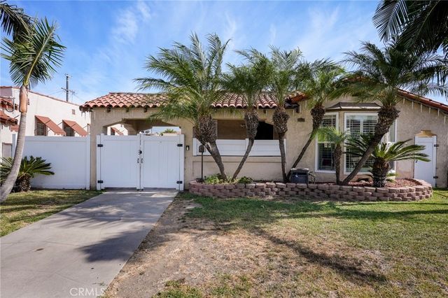 152 W 64th Street, Los Angeles