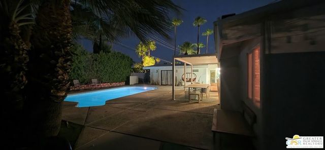 796 E Racquet Club Road, Palm Springs