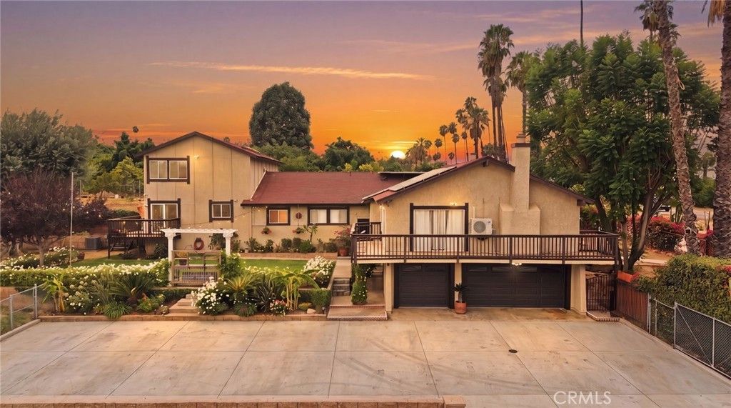 9218 Victoria Avenue, Riverside