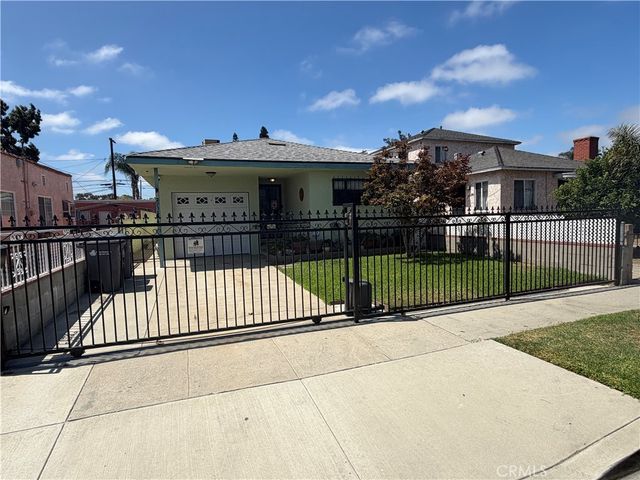 2938 Los Flores, Lynwood