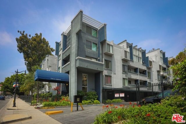 1940 N Highland Avenue # 59, Los Angeles