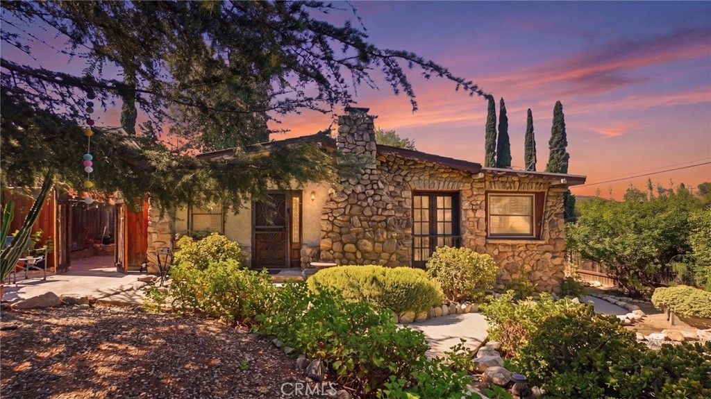 7276 Summitrose Street, Tujunga