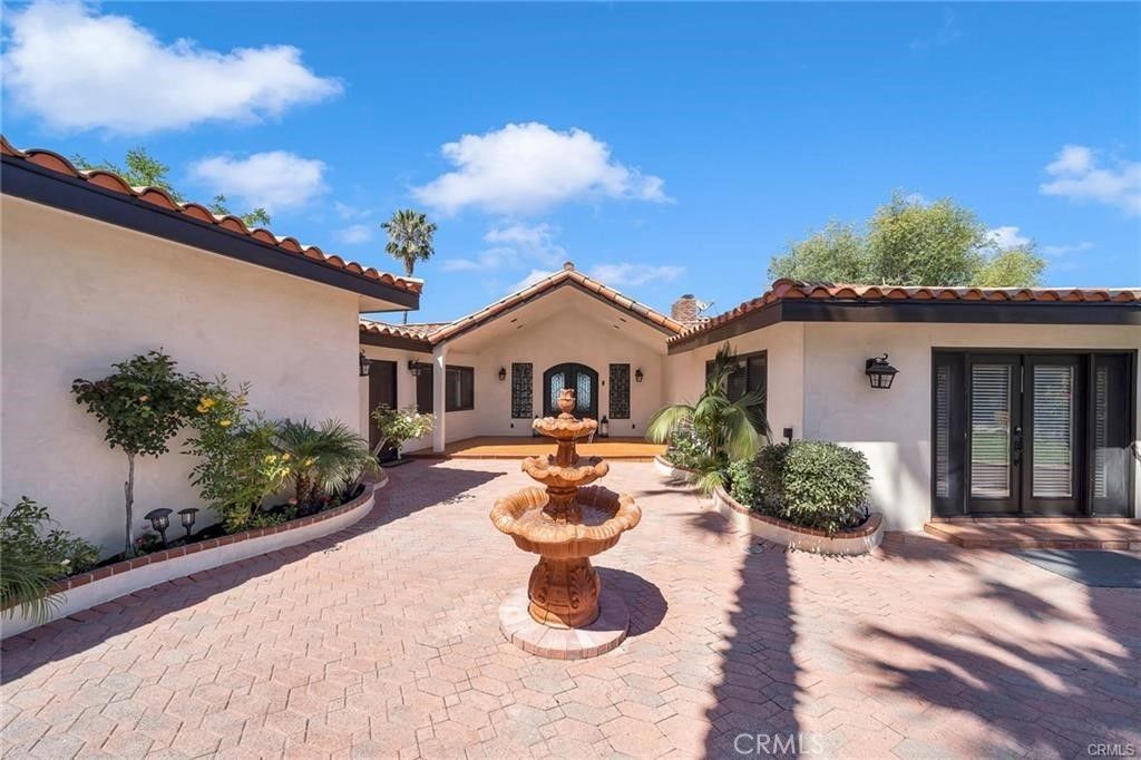 3 Mustang Road, Rancho Palos Verdes
