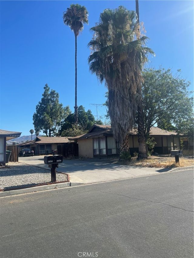 41832 Briarwood, Hemet