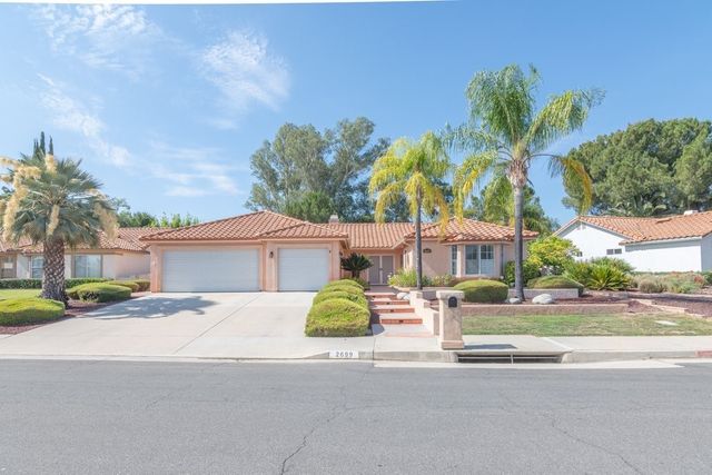 2699 Peach Tree St, Hemet