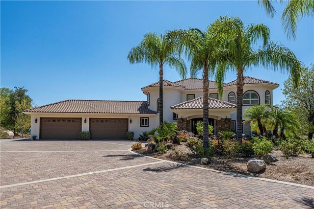 21100 Paseo Montana, Murrieta