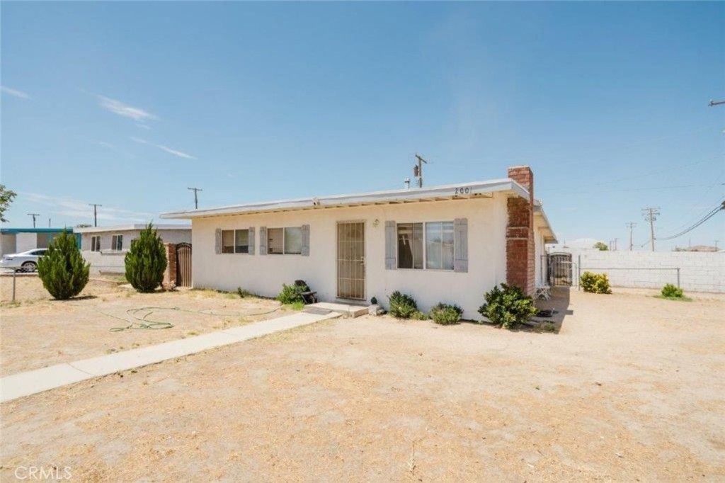 2001 Oak Street, Rosamond