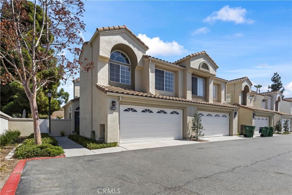 80 Almador, Irvine