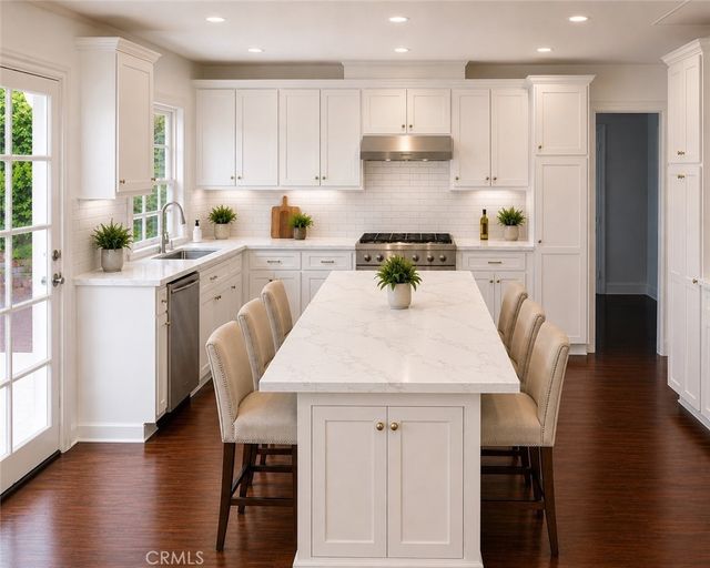 571 S Weymouth Court, Anaheim Hills