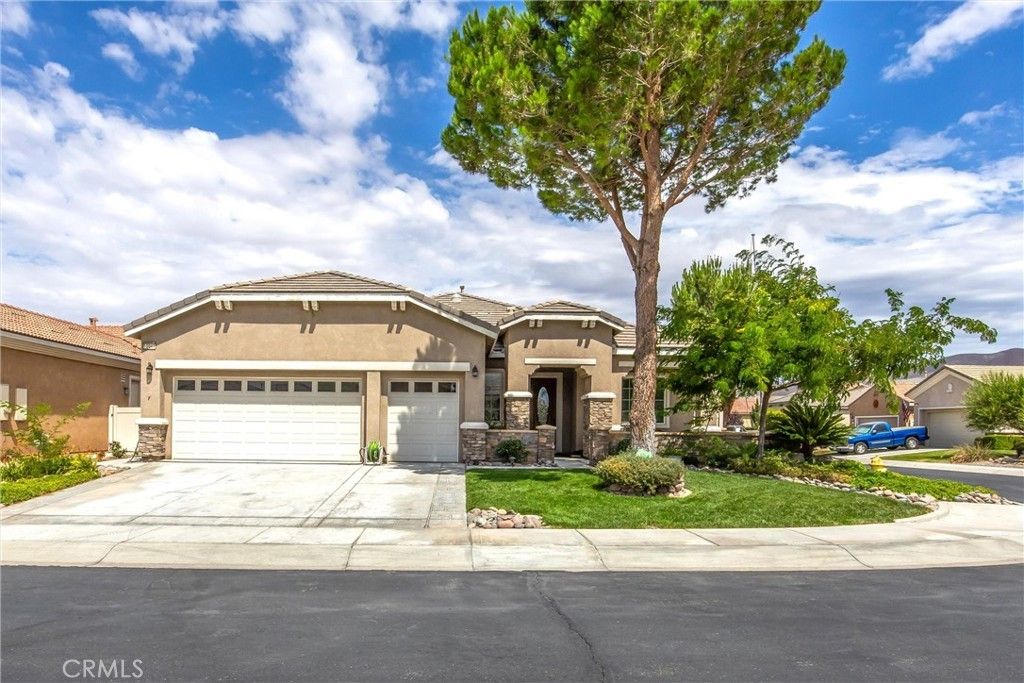 10041 El Dorado, Apple Valley