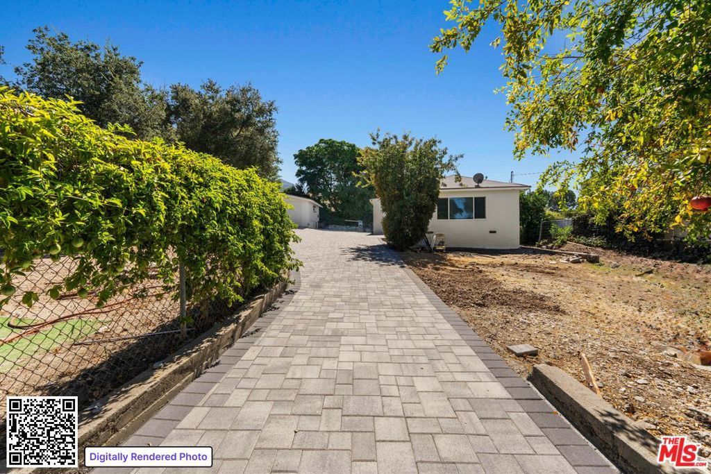 10214 Marcus Avenue, Tujunga
