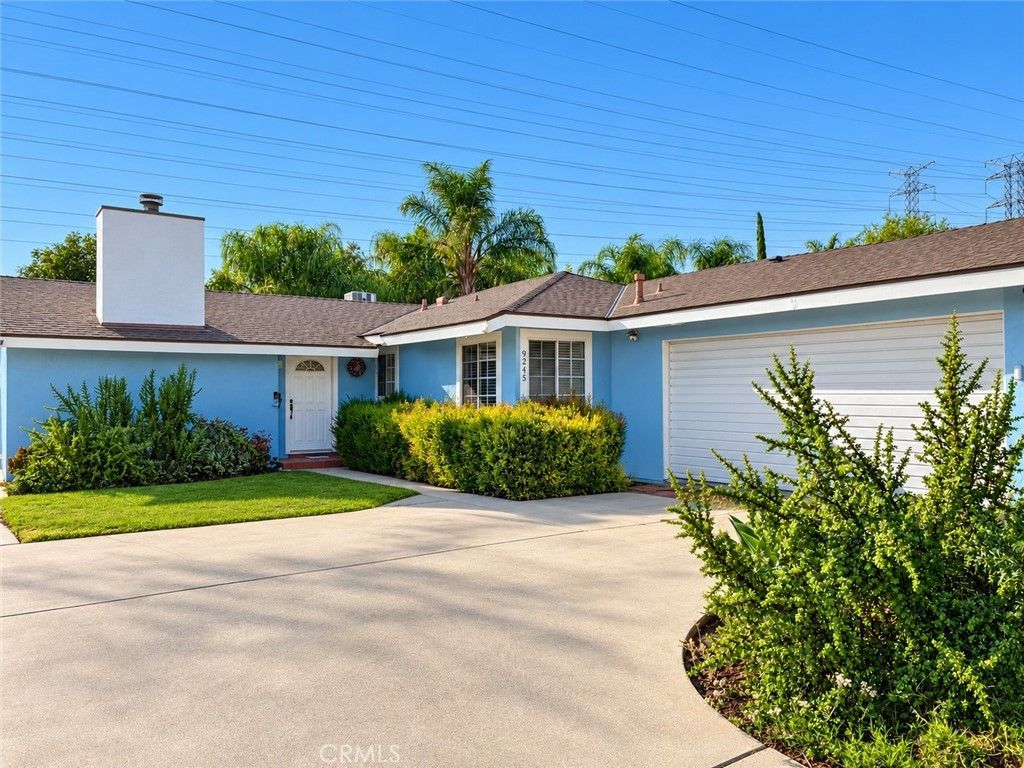 9245 Geyser Avenue, Northridge