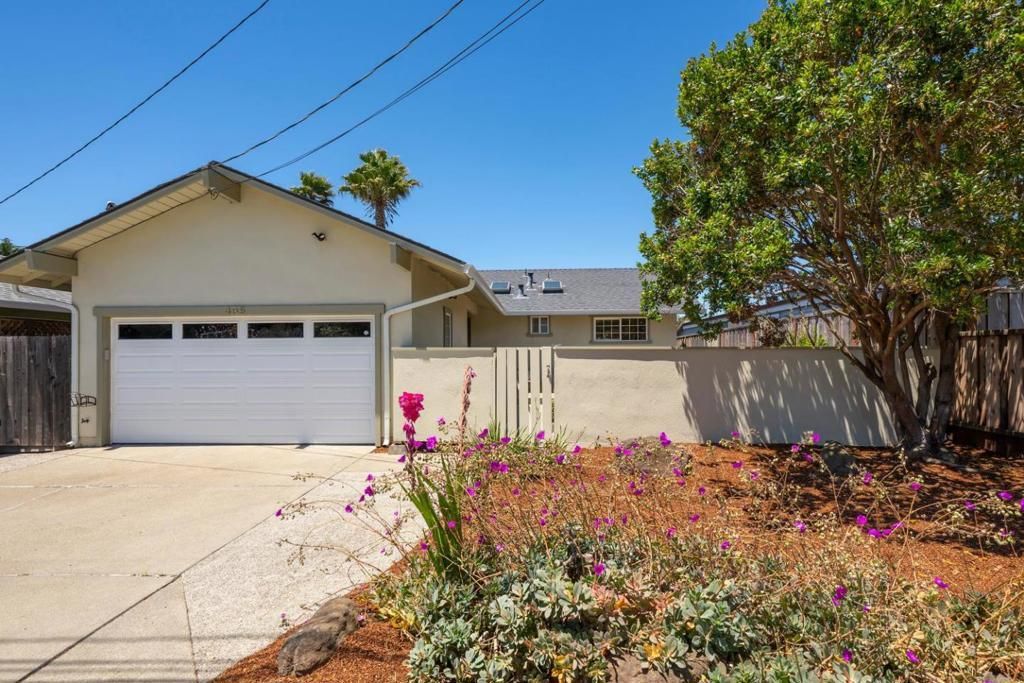 465 Terrace Avenue, Moss Beach