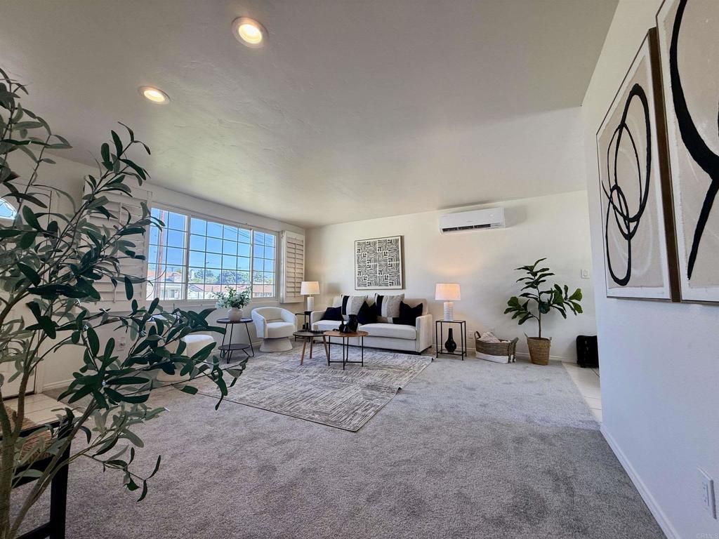 6954 Ballinger, San Diego